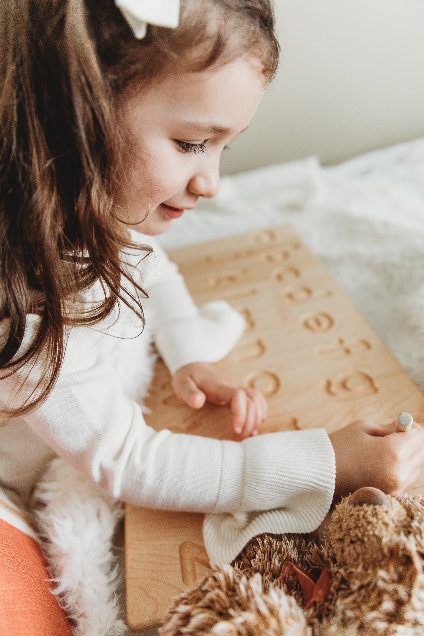 Alphabet tracing board, Natural wood, D'Nealian font alphabet tracing –  MirusToys